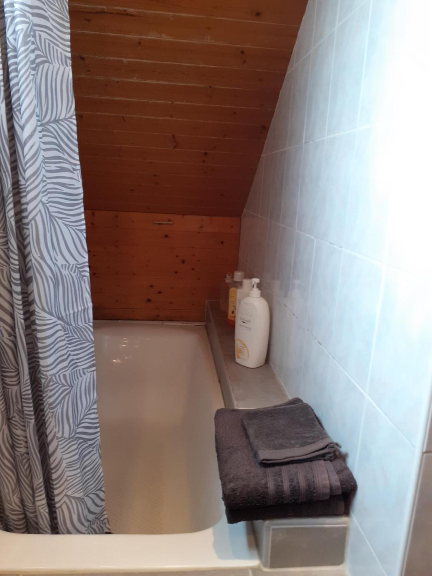 Salies-de-Béarn Au Bosquet, Chambre Et Salle De Bains Avec Petit Dejeuner A 600 M Du Centre Dans Un Cadre Calme Et Verdoyant מראה חיצוני תמונה